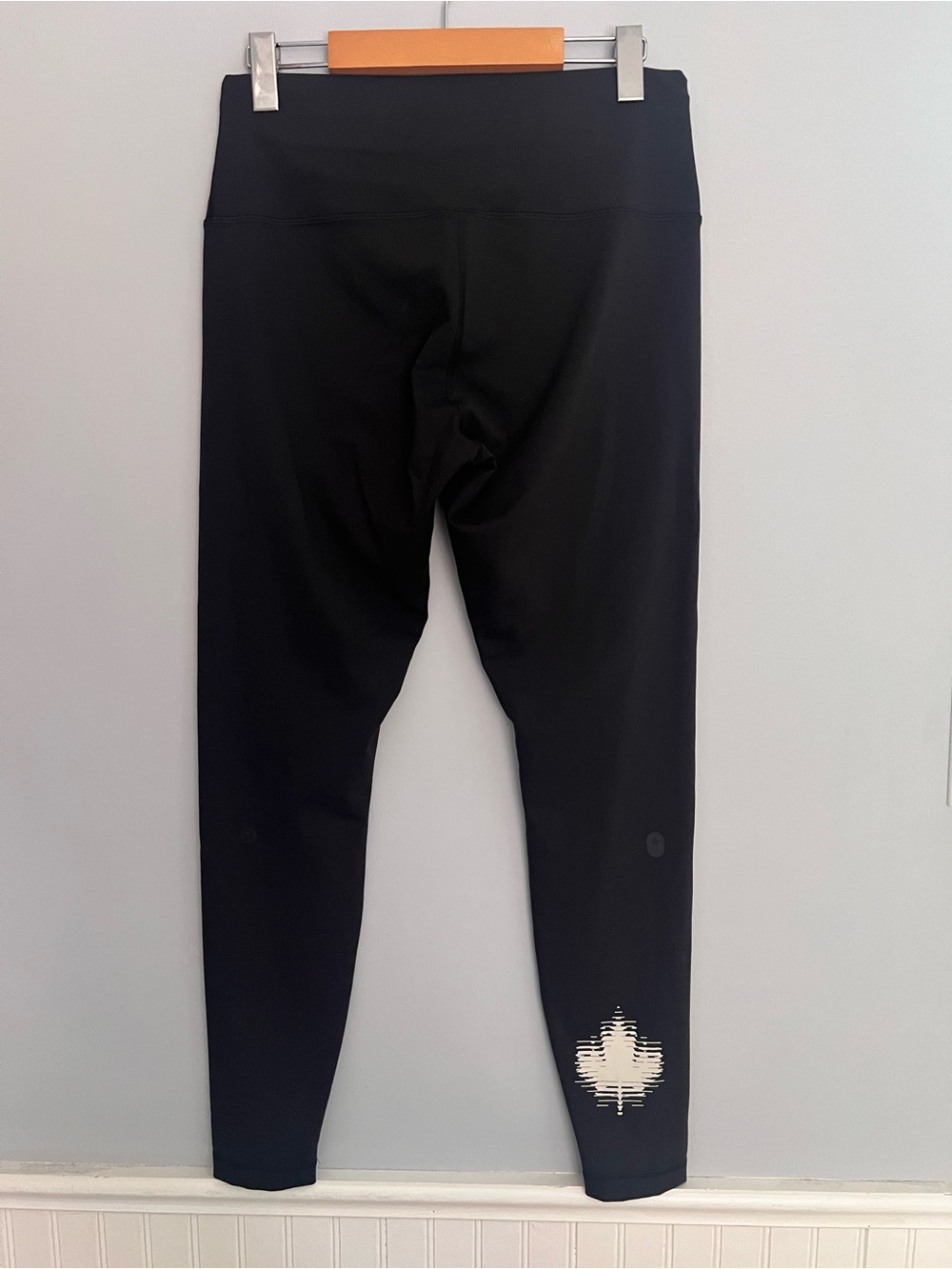 Lululemon Team Canada Wunder Train High-Rise Tight 28" COC Logo Everlux Size 12 - Picture 4 of 8